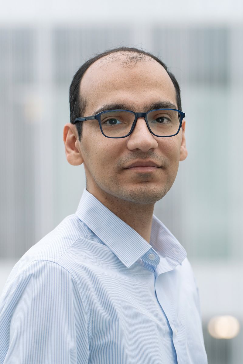 Dr. Mostafa Ejtehadifar