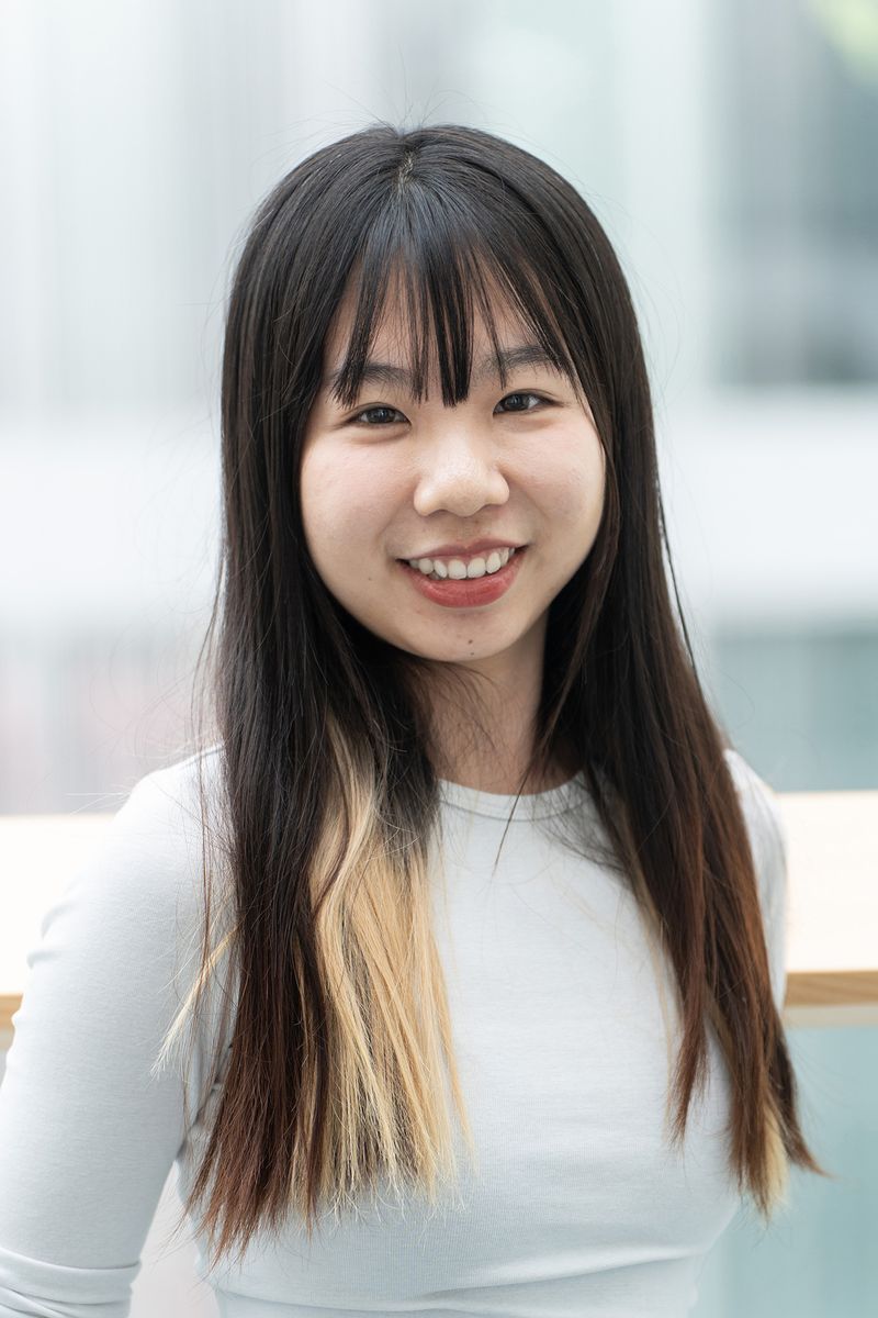 Yiwen Zhang