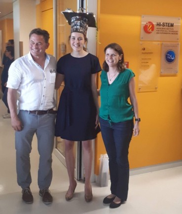 Phd Defense of Pia Sommerkamp (middle) with her supervisors Andreas Trumpp and Nina Cabezas-Wallscheid